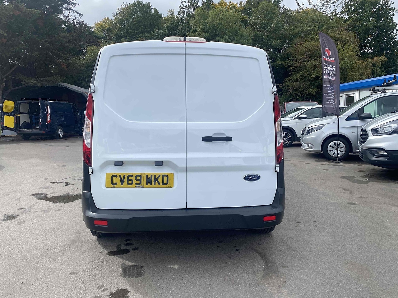 Ford Connect 220 5 SEATER - Thumbnail 5