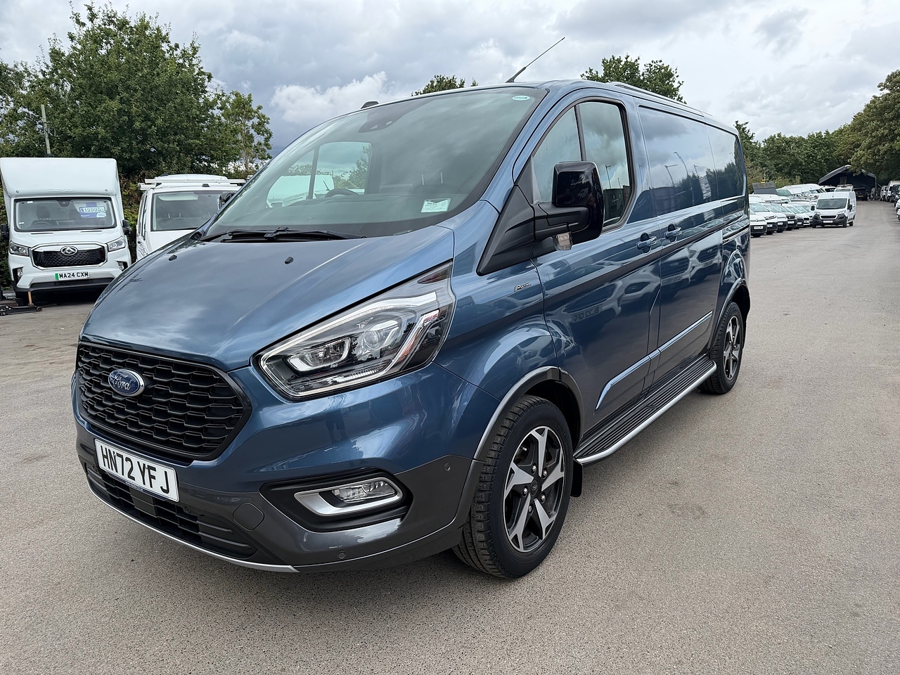 Ford Custom 300 EcoBlue Active - Image 1
