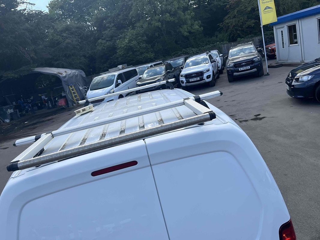 Vauxhall Combo  Sportive L2 H1  thumbnail 4
