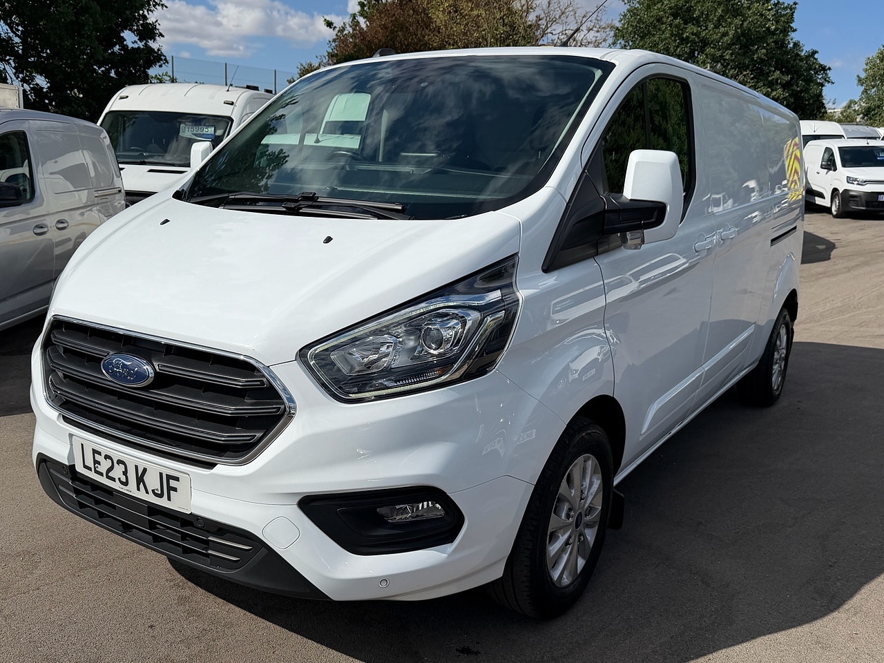 Ford Custom 320 Limited L2 - Thumbnail 4