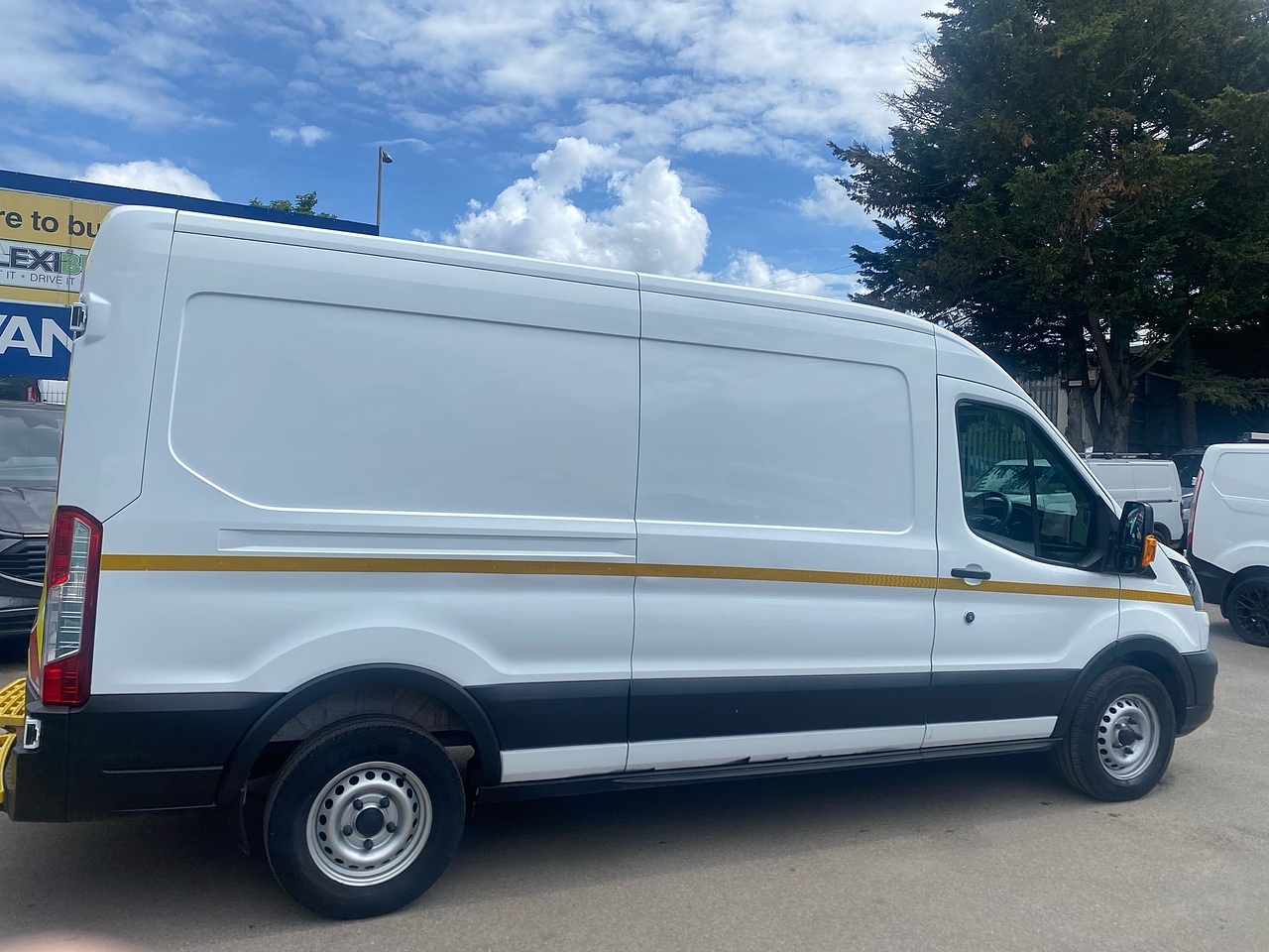 Ford Transit 350 Leader L3/H2 - Thumbnail 5