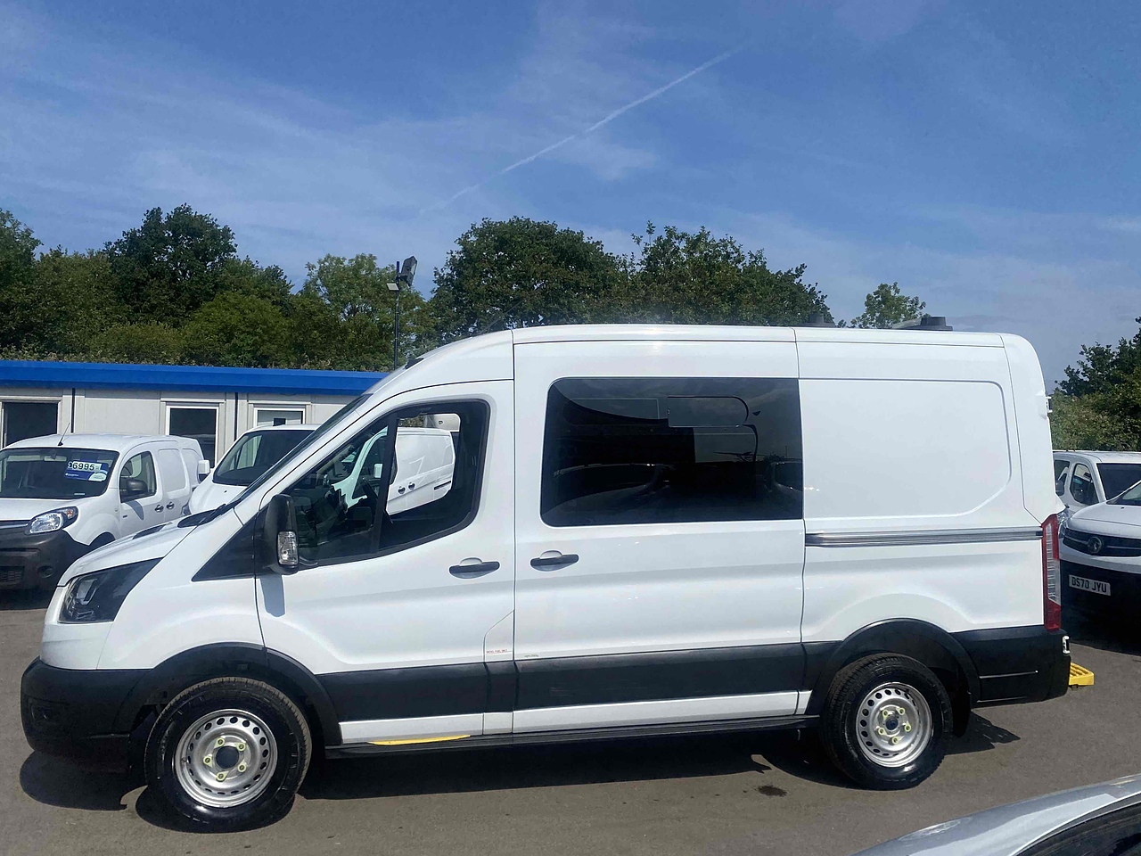 Ford Transit 350 Mess Van L2H2 - Thumbnail 2
