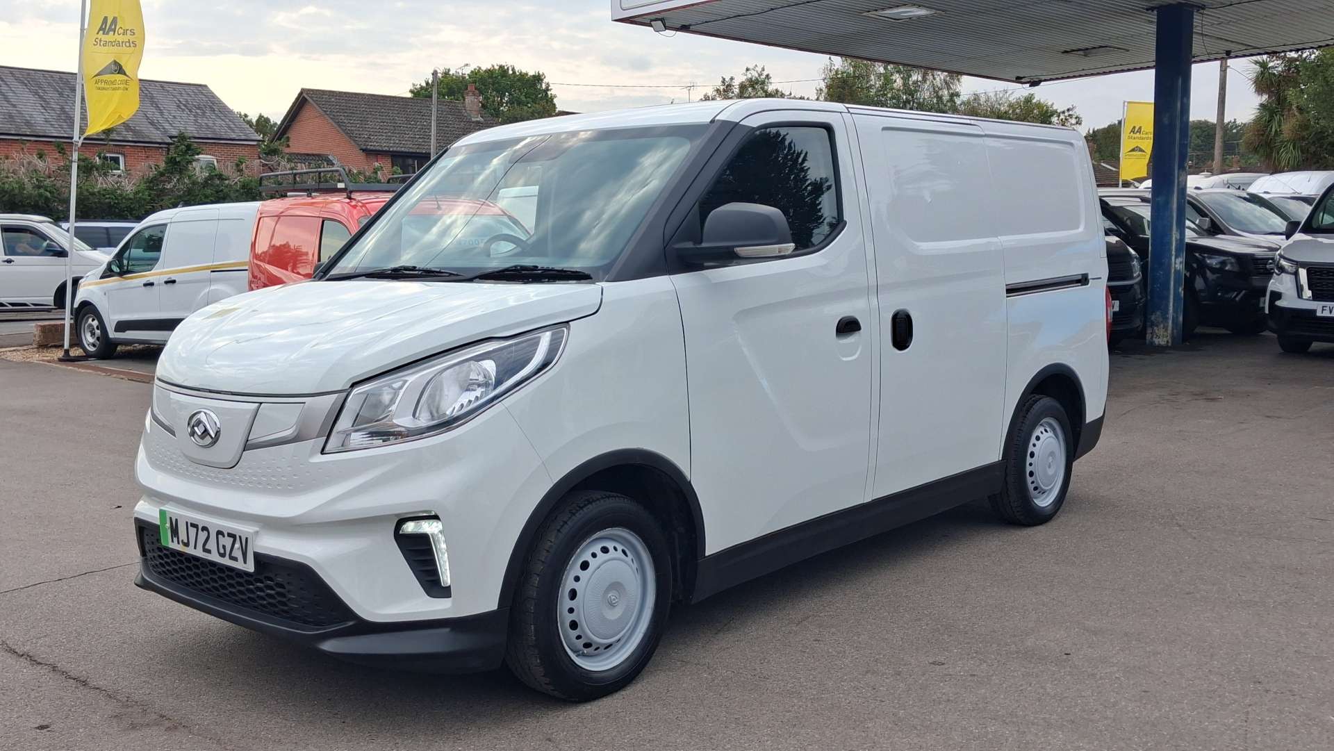 MAXUS eDeliver 3 50.23kWh Panel Van 5dr Electric Auto FWD L1 (122 ps) thumbnail 4