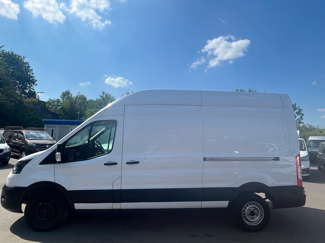 Ford Transit 350 Leader L3H3 - Thumbnail 3