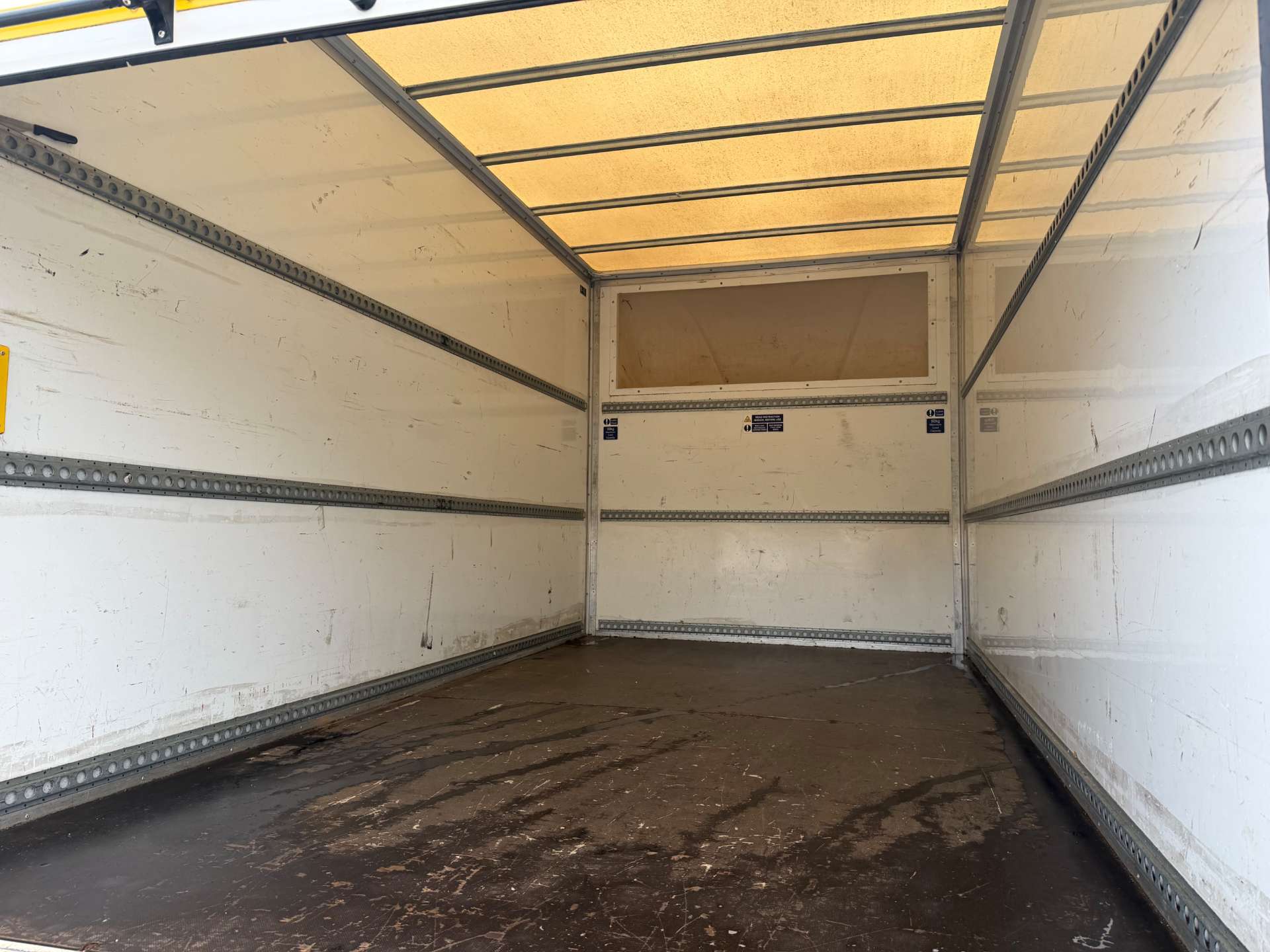Ford Transit 2.0 350 EcoBlue HD Leader Chassis Cab 2dr Diesel Manual RWD L4 Euro 6 (s/s) (DRW) (130 ps) - Thumbnail 10
