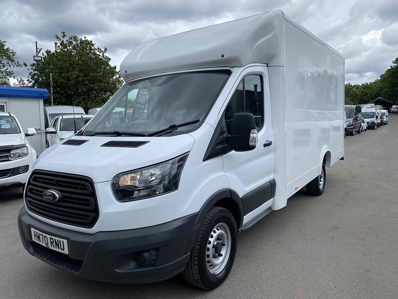 Ford Transit 350 LOW LOADER - Thumbnail 2
