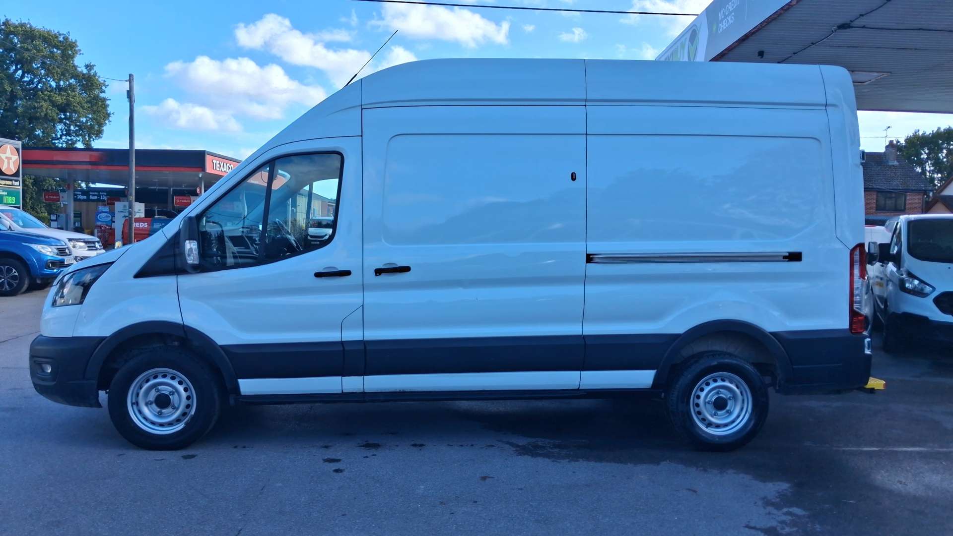 Ford Transit 2.0 350 EcoBlue Leader Panel Van 5dr Diesel Manual FWD L3 H3 Euro 6 (s/s) (130 ps) - Thumbnail 8