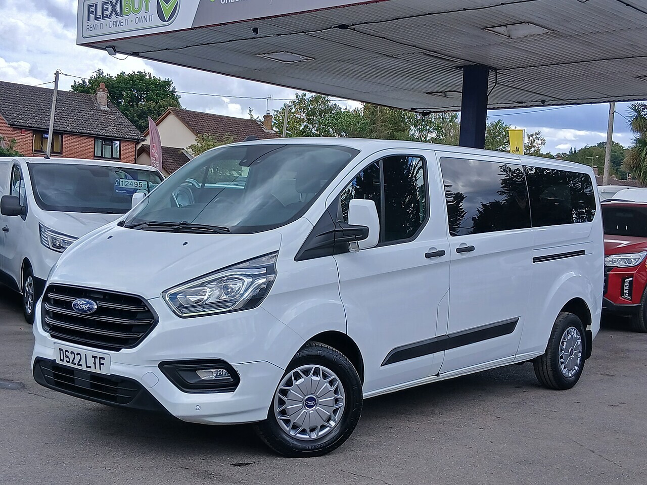 Ford Custom 300 CREW VAN Trend - Thumbnail 3