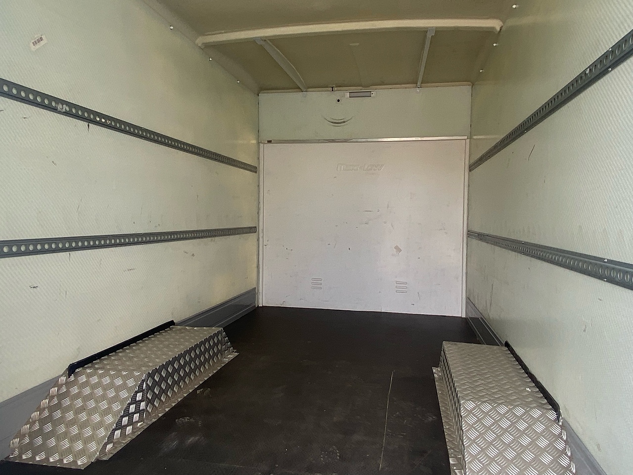 MAXUS eDeliver 9 LOWLOADER - Thumbnail 5