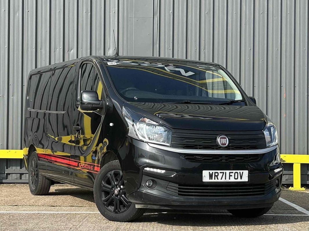 Fiat Talento MultiJet 12 Sportivo WR71FOV image 1