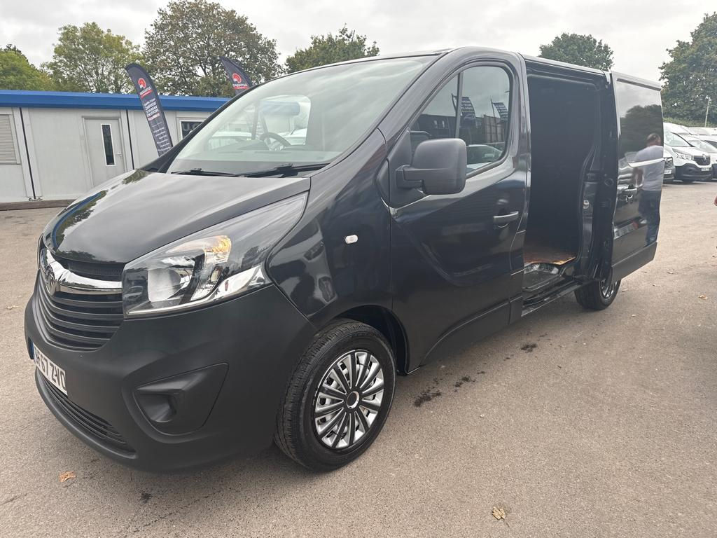 Vauxhall Vivaro CDTi 2700 ecoFLEX thumbnail 3