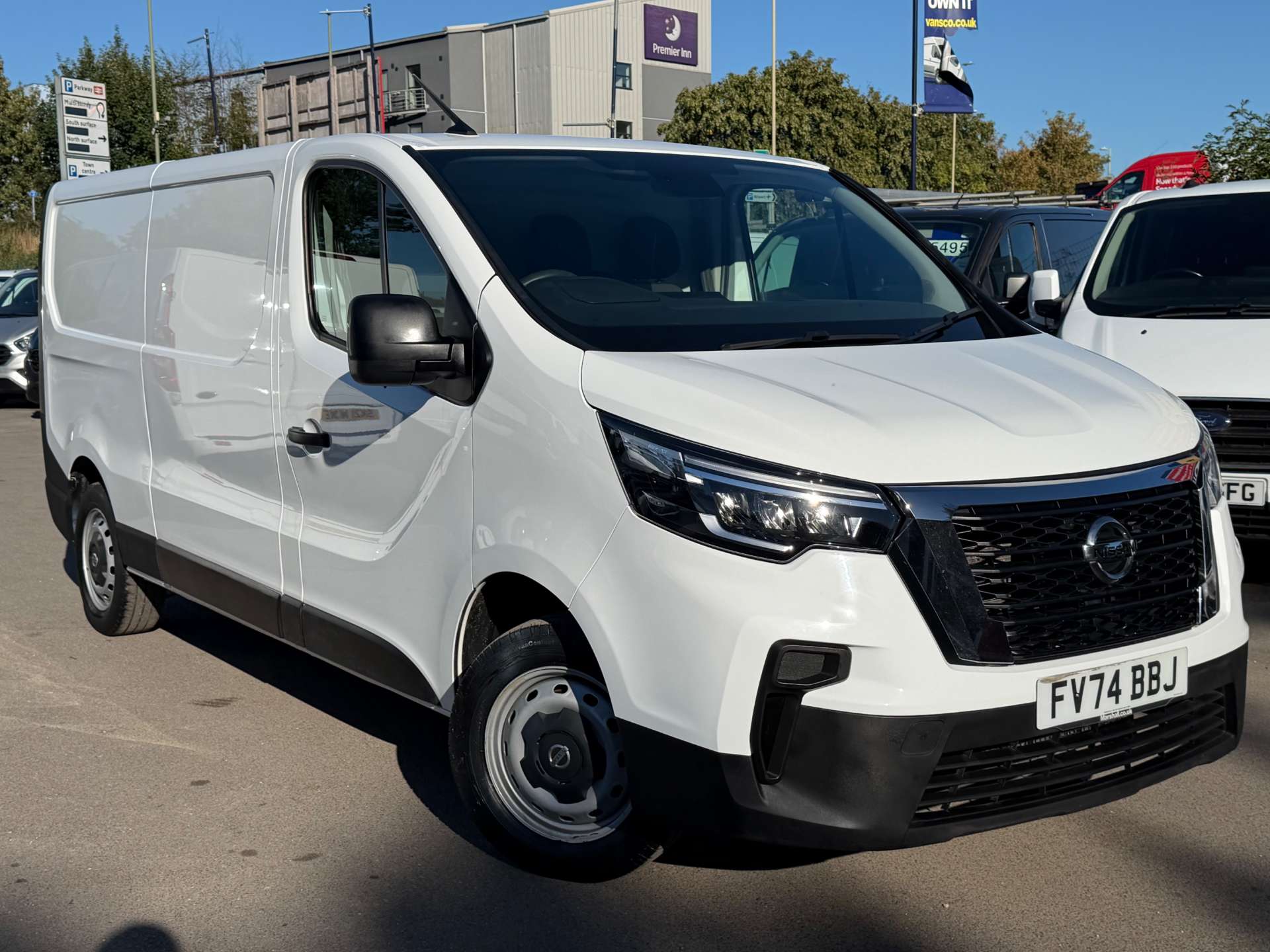 Nissan Primastar 2.0 dCi 30 Visia Panel Van 5dr Diesel Manual L2 H1 Euro 6 (s/s) (110 ps) - Thumbnail 2
