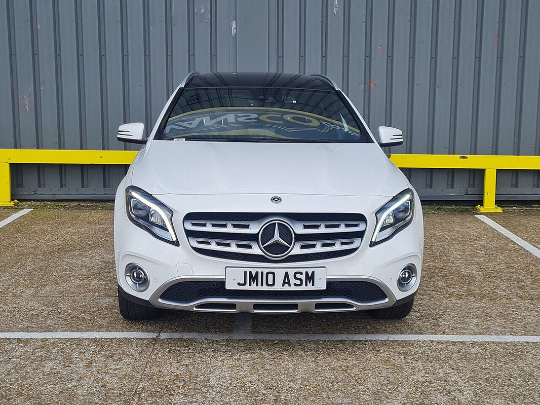 Mercedes GLA 2.0 GLA250 Sport thumbnail 2