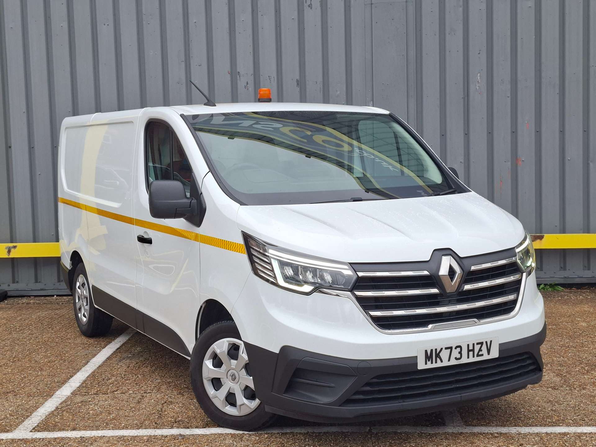 Renault Trafic 2.0 dCi Blue SL30 Advance Panel Van 5dr Diesel Manual L1 H1 Euro 6 (s/s) (130 ps) thumbnail 5
