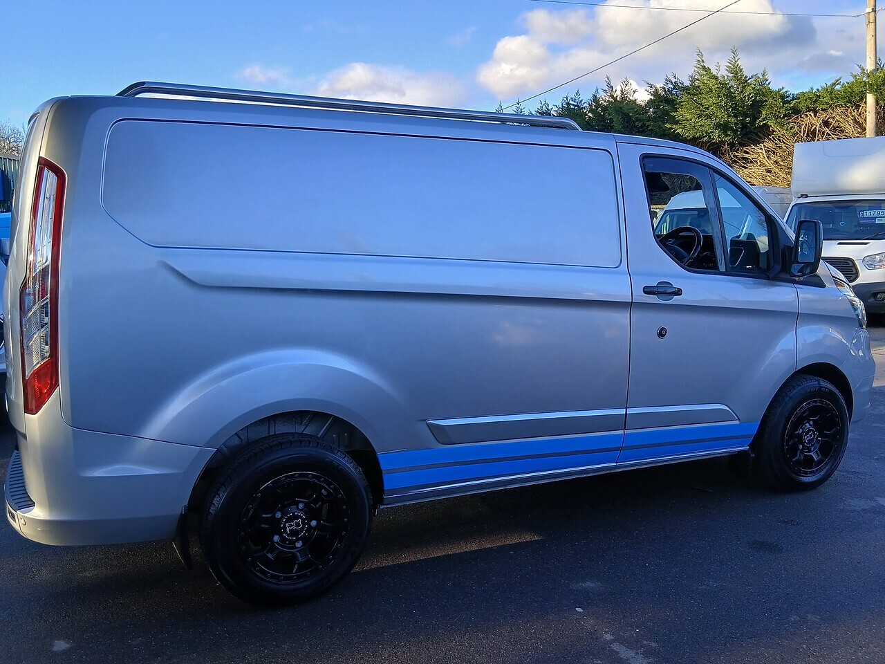 Ford Custom 300 EcoBlue Limited - Thumbnail 8