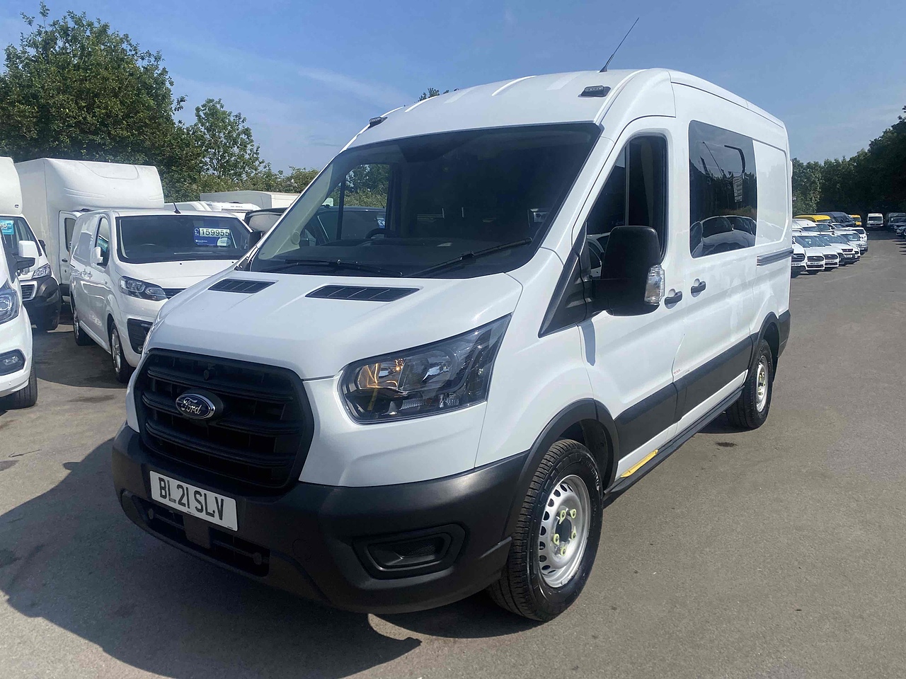 Ford Transit 350 Mess Van L2H2 - Image 1
