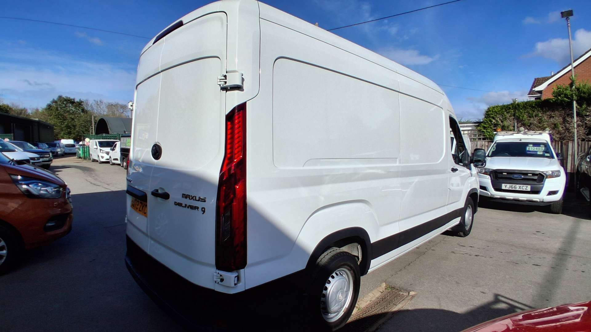 MAXUS Deliver 9 2.0 D20 Panel Van 5dr Diesel Manual FWD L3 H2 Euro 6 (s/s) (163 ps) - Thumbnail 9