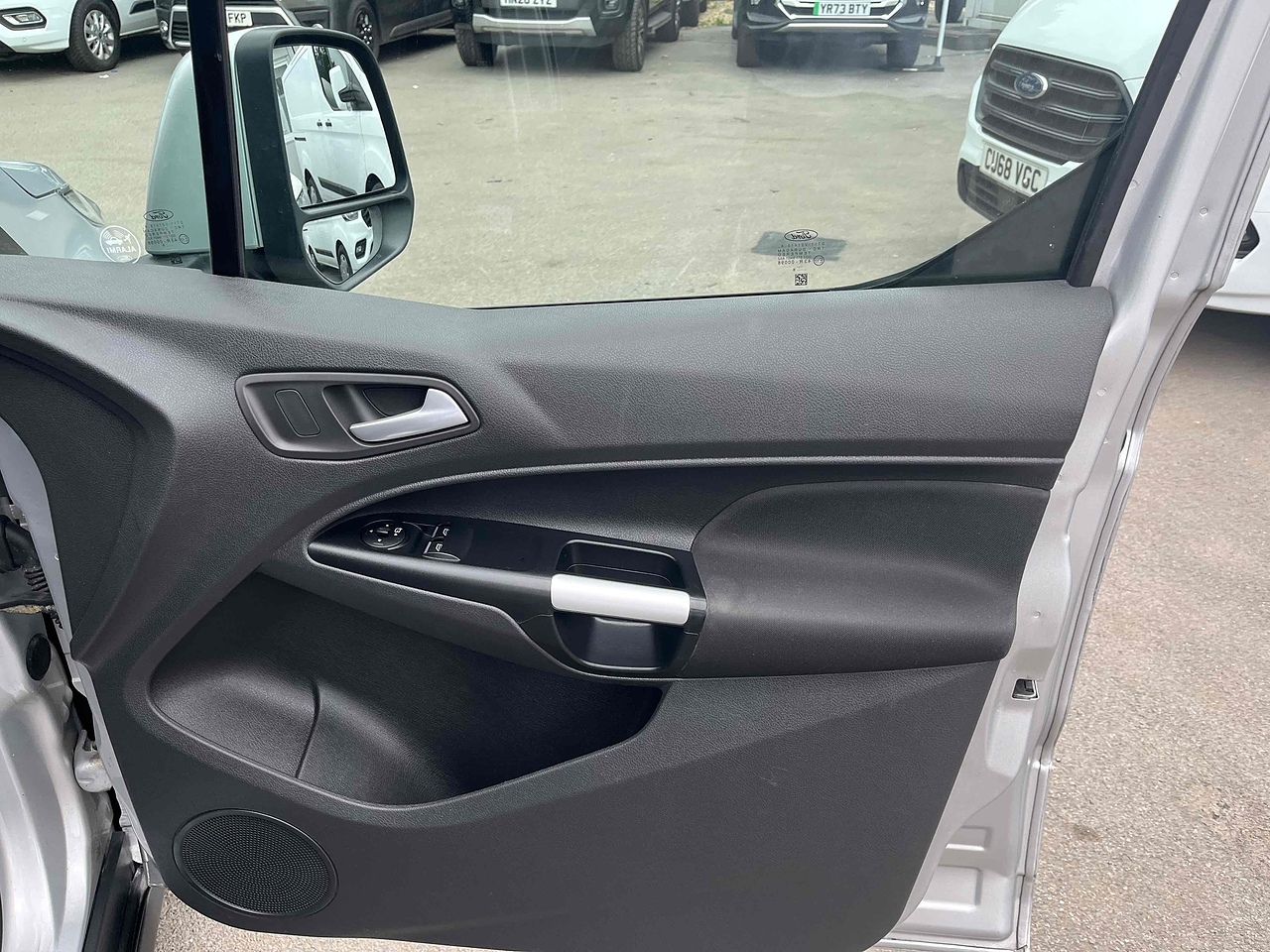 Ford Connect TDCi 200 Limited - Thumbnail 10