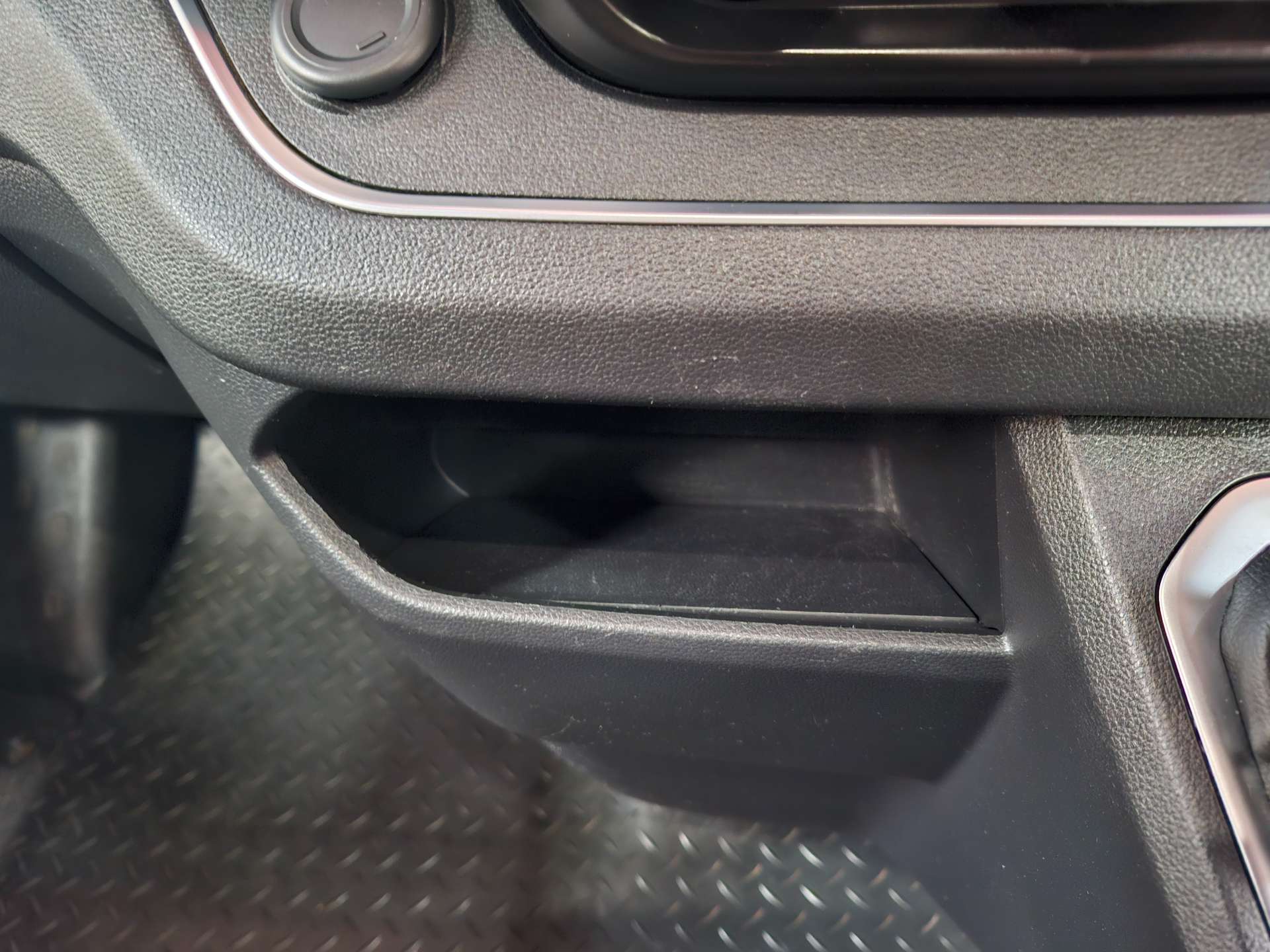 Renault Trafic 2.0 dCi Blue SL28 Sport Panel Van 5dr Diesel Manual L1 H1 Euro 6 (s/s) (130 ps) - Thumbnail 10