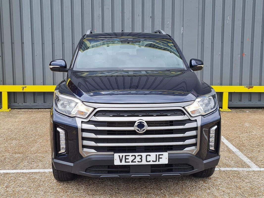 Ssangyong Musso 2.2 D Pickup thumbnail 8