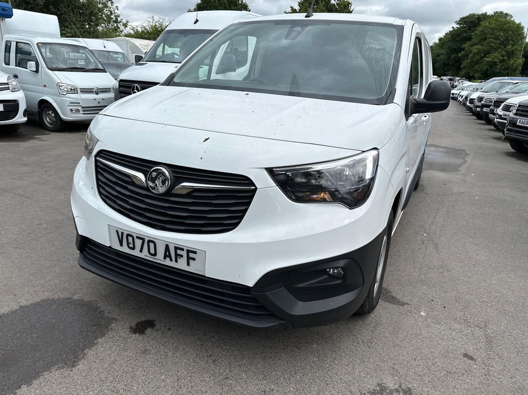 Vauxhall Combo Turbo D - AUTO thumbnail 3