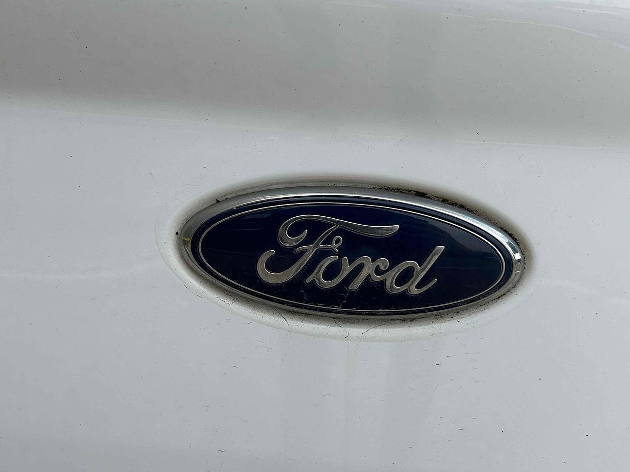 Ford Connect 220 5 SEATER - Thumbnail 9