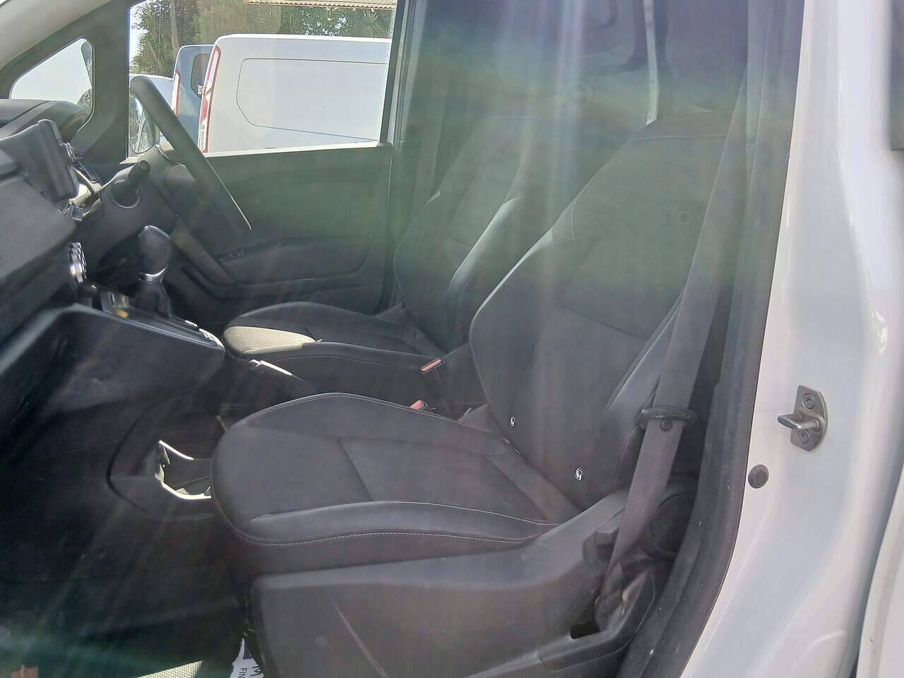 Renault Kangoo E-Tech ML19 45kWh - Thumbnail 8