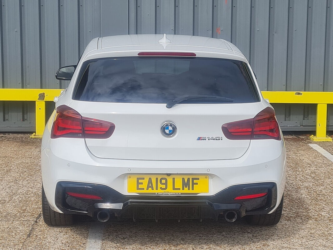 BMW 1 Series M140i Shadow Edition thumbnail 5