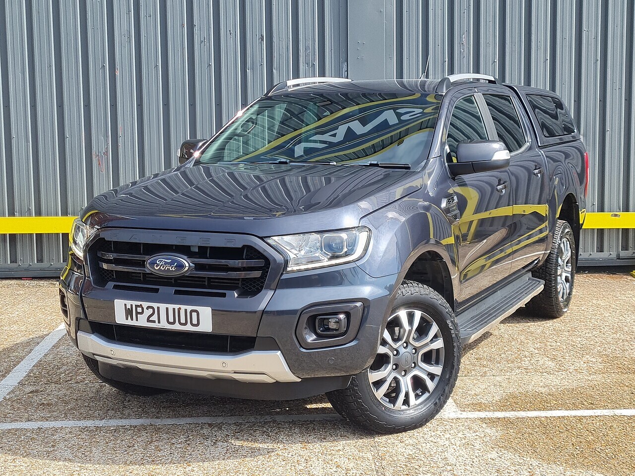 Ford Ranger Wildtrak AUTO - Thumbnail 2