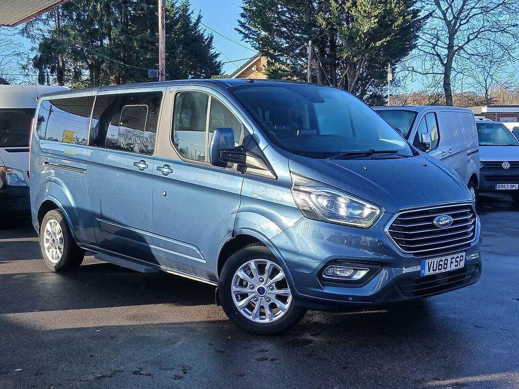 Ford Tourneo Custom 310 Titanium thumbnail 4