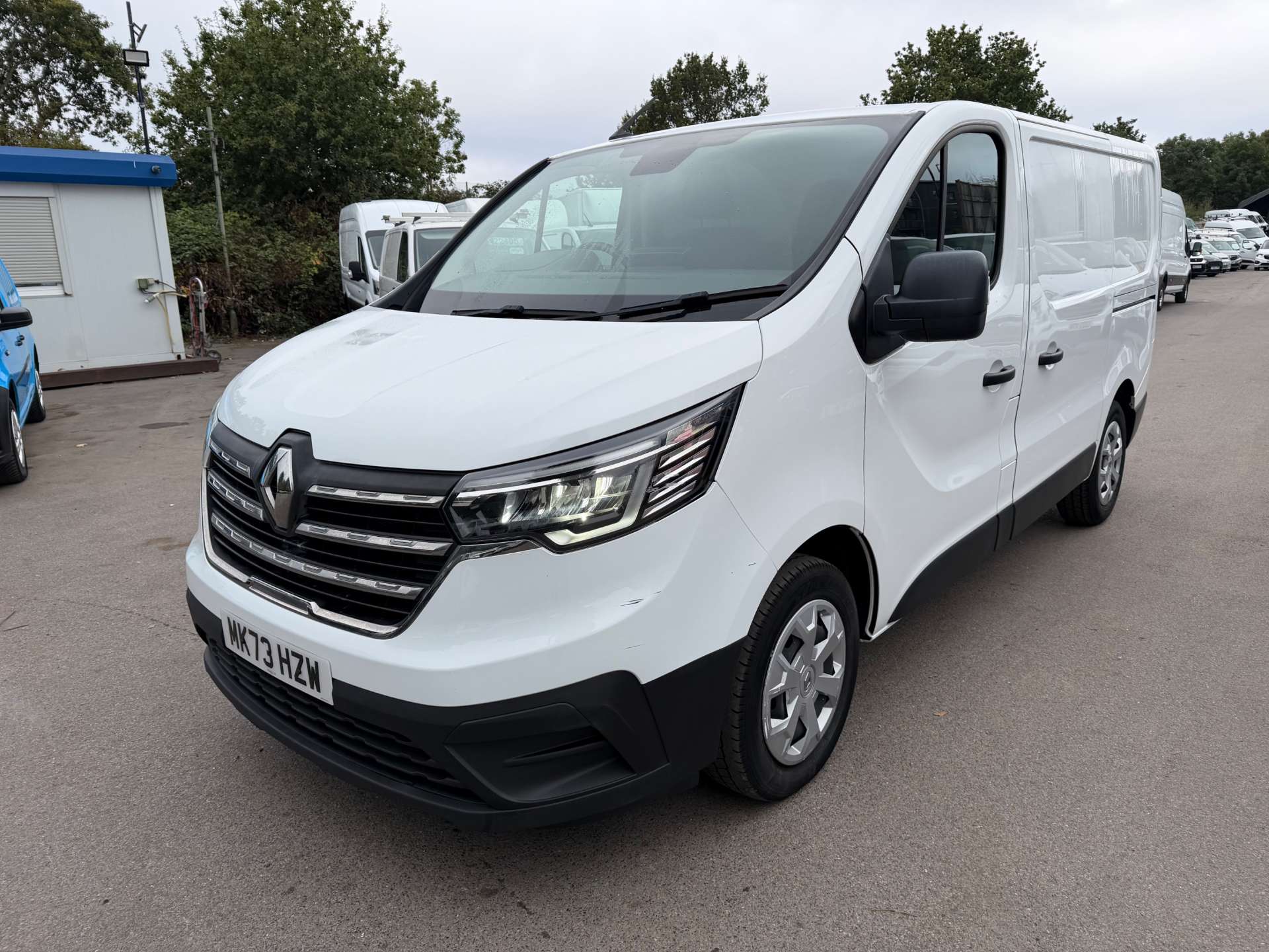 Renault Trafic 2.0 dCi Blue SL30 Advance Panel Van 5dr Diesel Manual L1 H1 Euro 6 (s/s) (130 ps) thumbnail 5