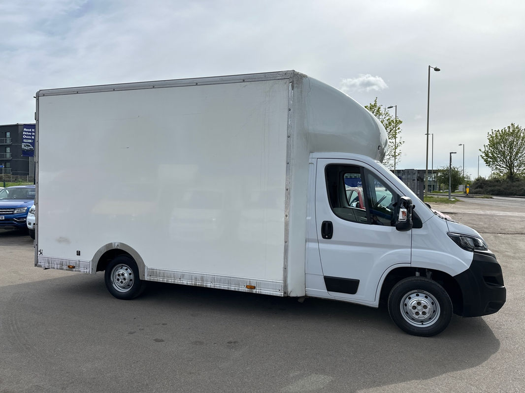 Peugeot Boxer L4 LUTON WITH A/C thumbnail 2