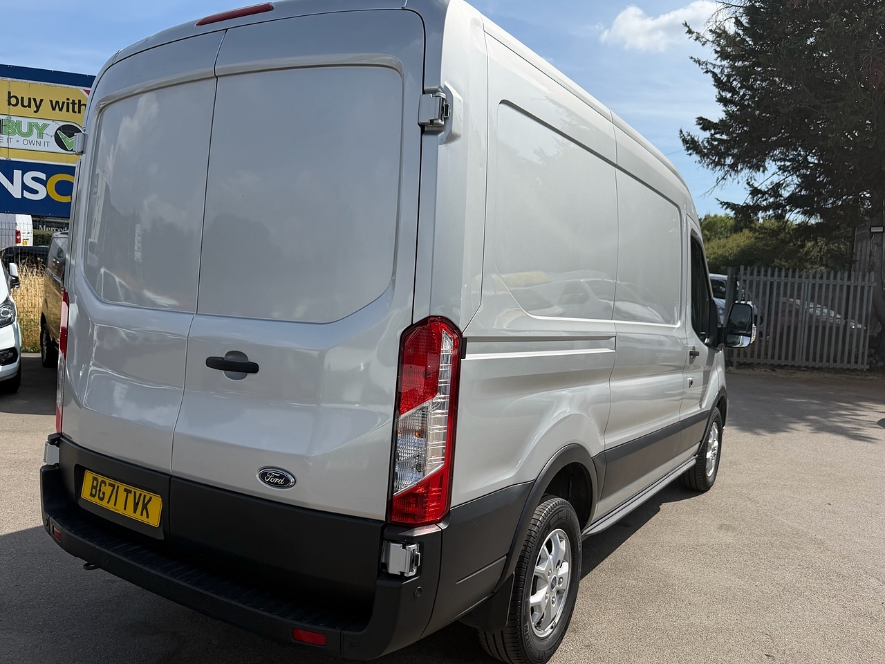 Ford Transit 350 MHEV Limited L2 - Thumbnail 10