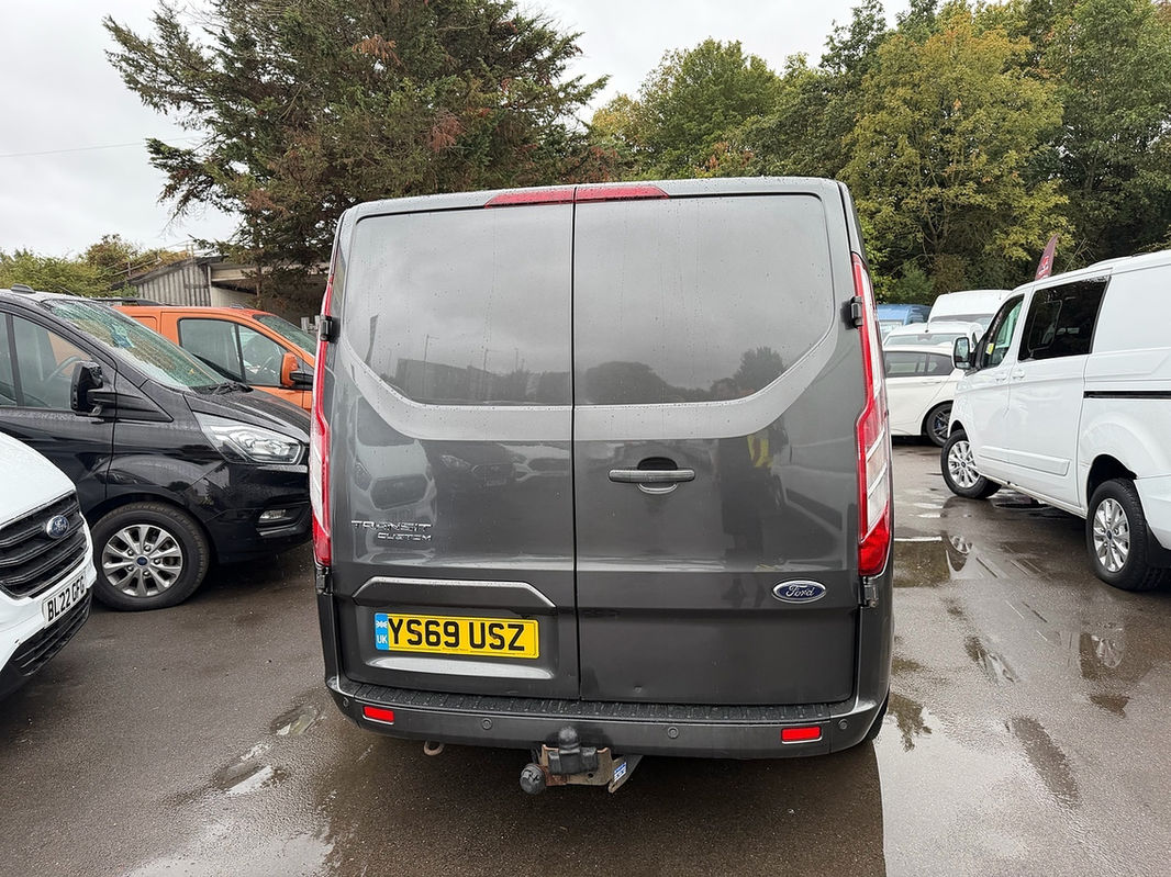 Ford Custom Limited CREW VAN thumbnail 4