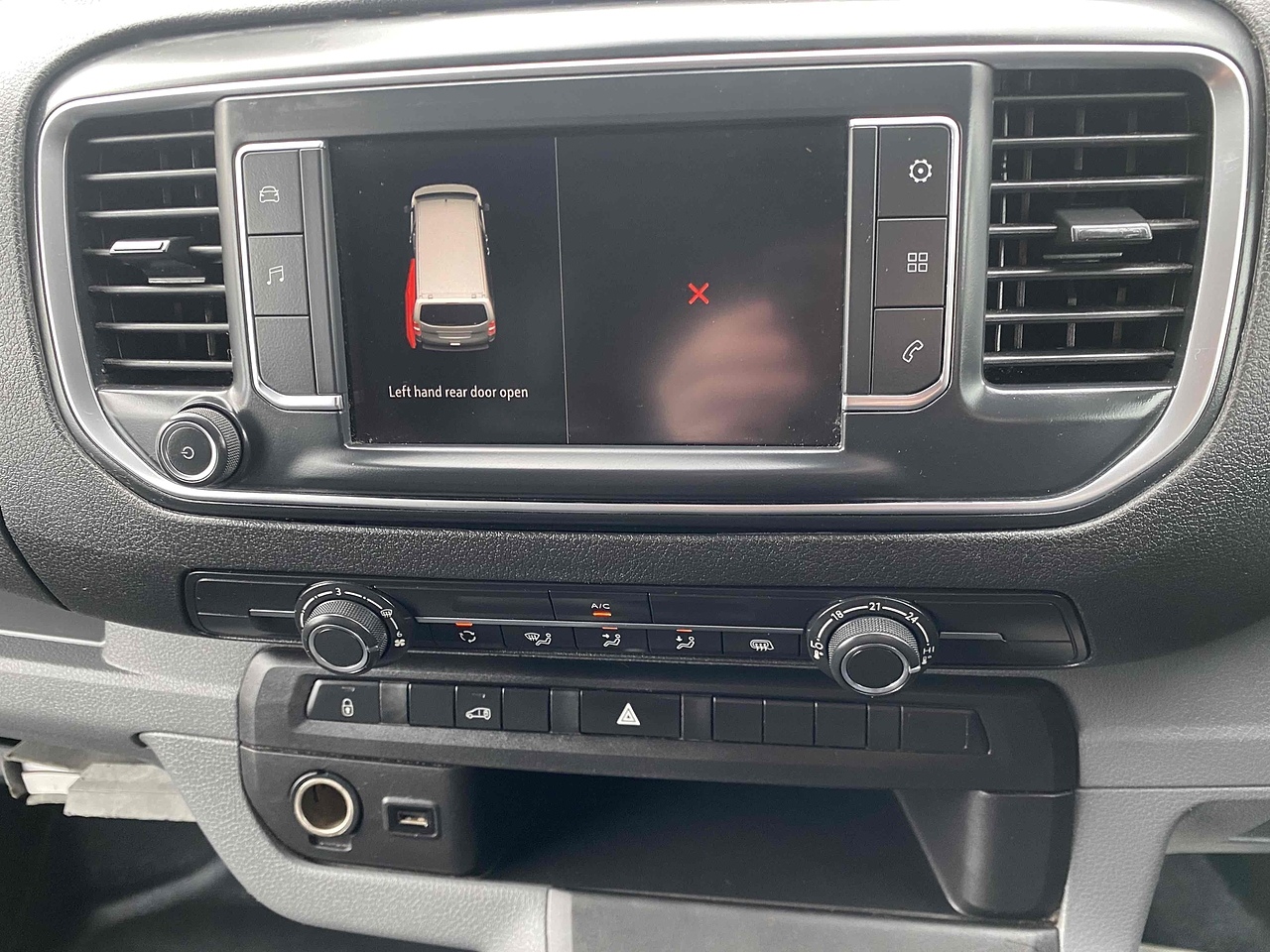 Vauxhall Vivaro Turbo D Prime L2/H2 - Thumbnail 10