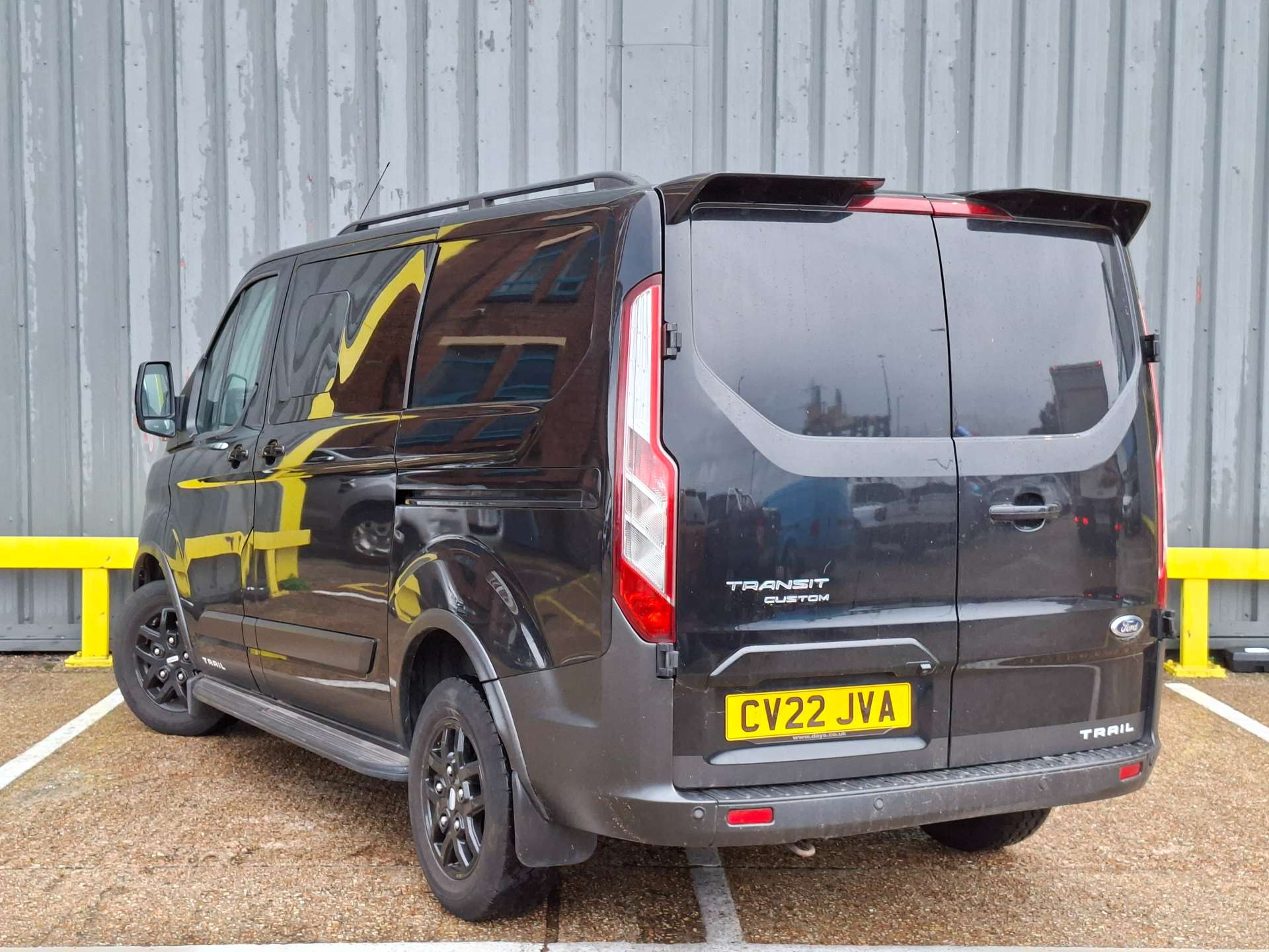 Ford Transit Custom 2.0 320 EcoBlue Trail Crew Van Double Cab 5dr Diesel Manual L1 H1 Euro 6 (s/s) (170 ps) thumbnail 7