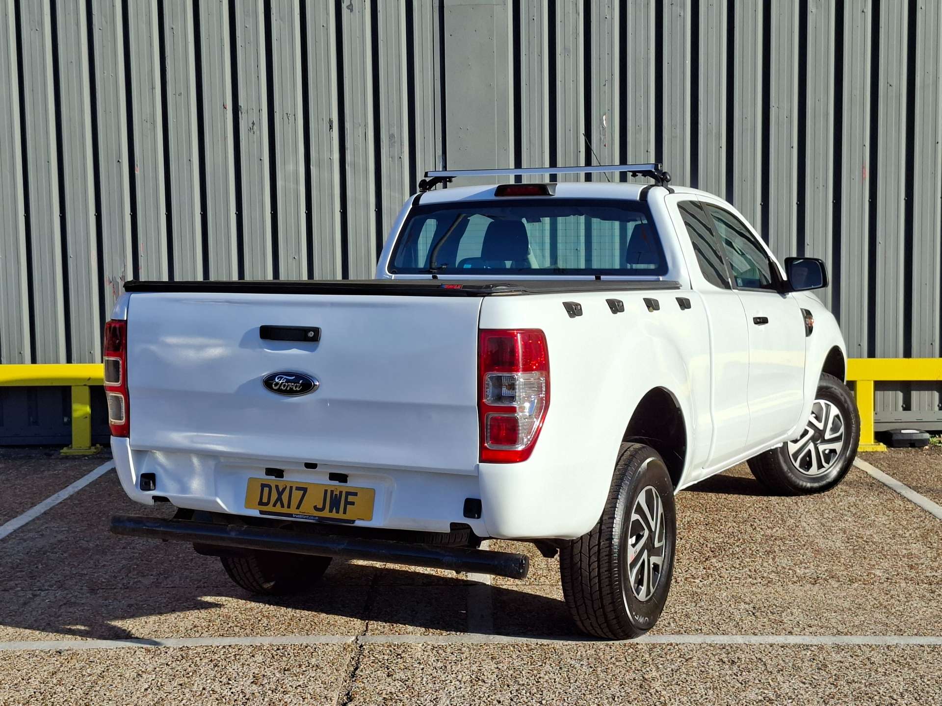 Ford Ranger 2.2 TDCi XL Pickup 2dr Diesel Manual 4WD Euro 5 (150 ps) thumbnail 7