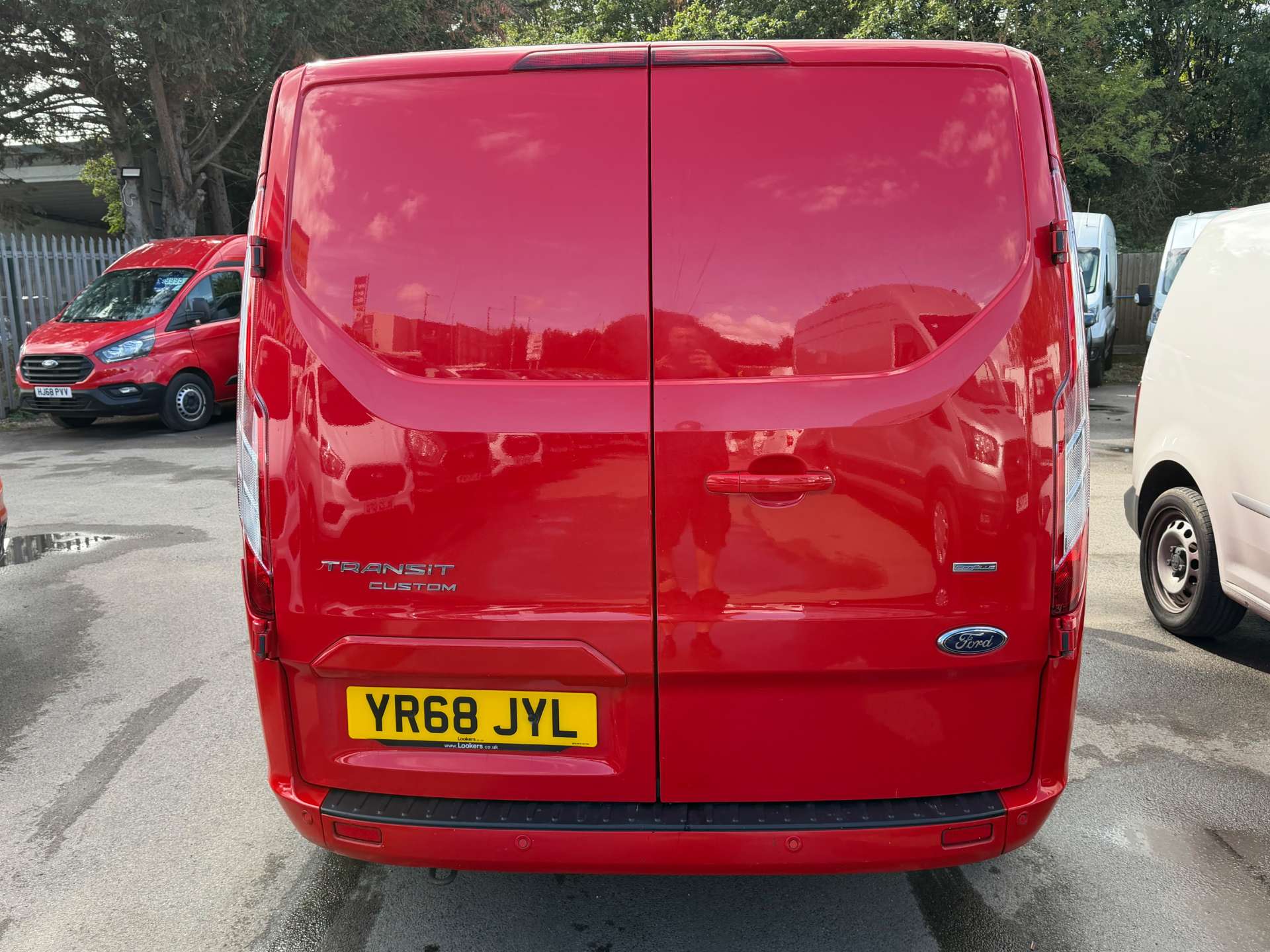 Ford Transit Custom 2.0 280 EcoBlue Limited Panel Van 5dr Diesel Auto L1 H1 Euro 6 (s/s) (170 ps) thumbnail 5