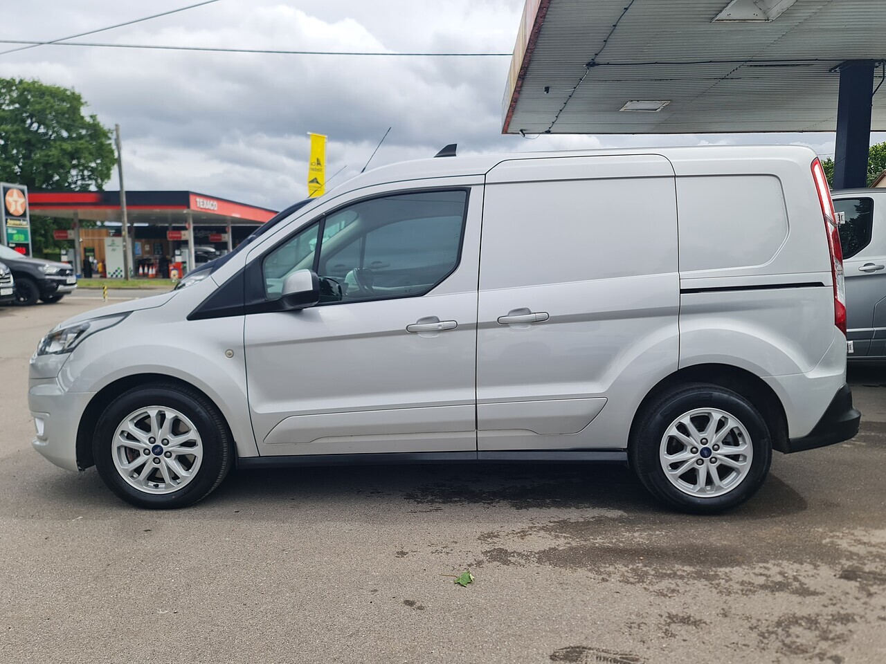 Ford Connect 200 Limited L1 - Thumbnail 6
