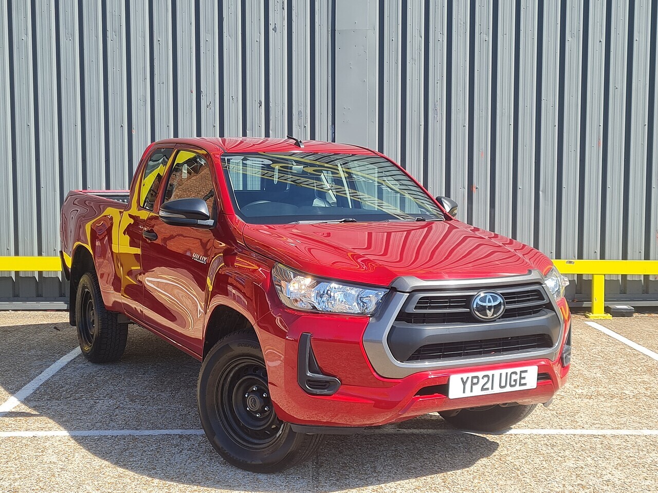Toyota Hilux D-4D Active - Thumbnail 4