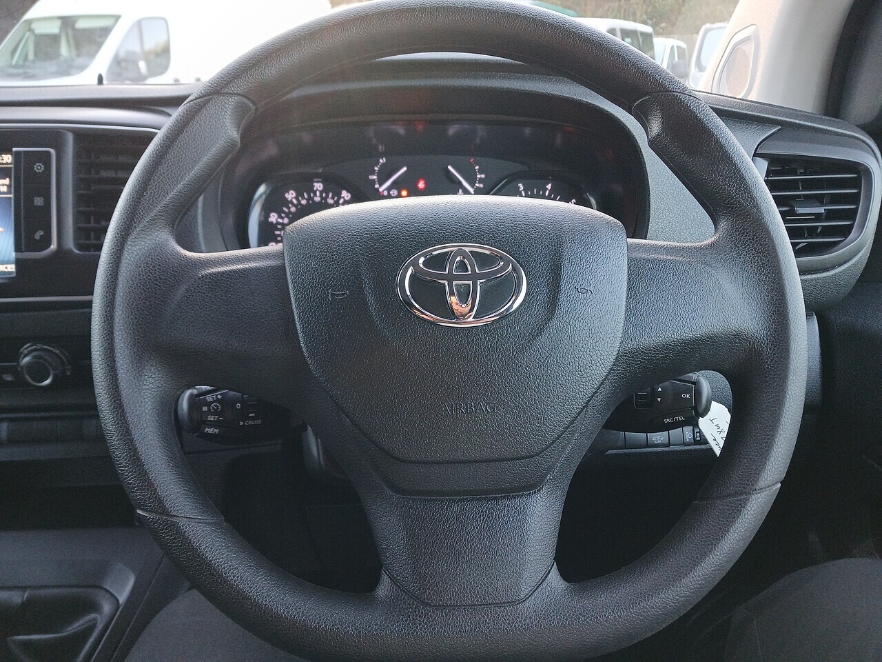 Toyota ProAce 2.0D Icon LWB - Thumbnail 9