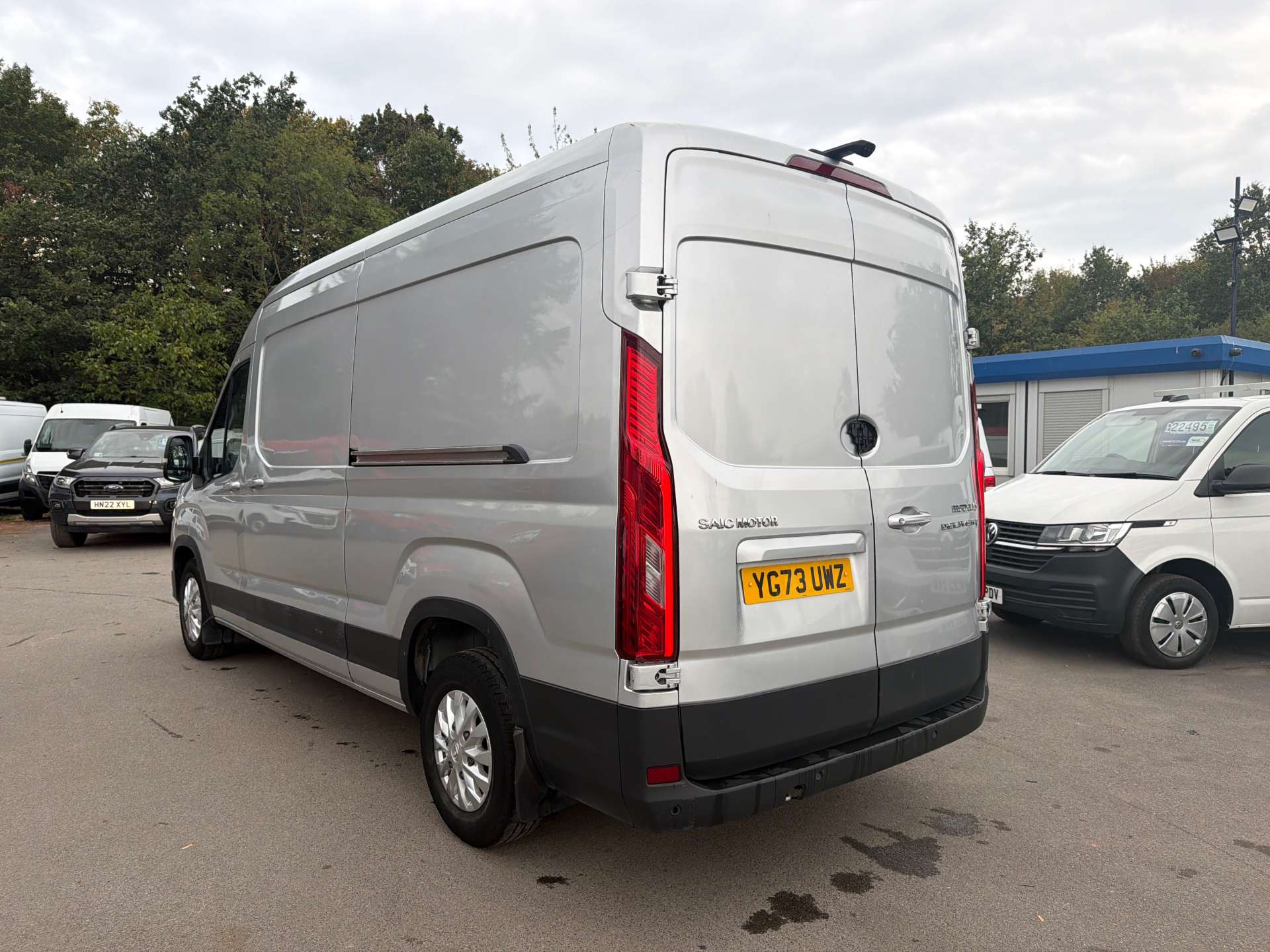 MAXUS Deliver 9 2.0 D20 LUX Panel Van 5dr Diesel Manual FWD L3 H2 Euro 6 (s/s) (163 ps) thumbnail 7