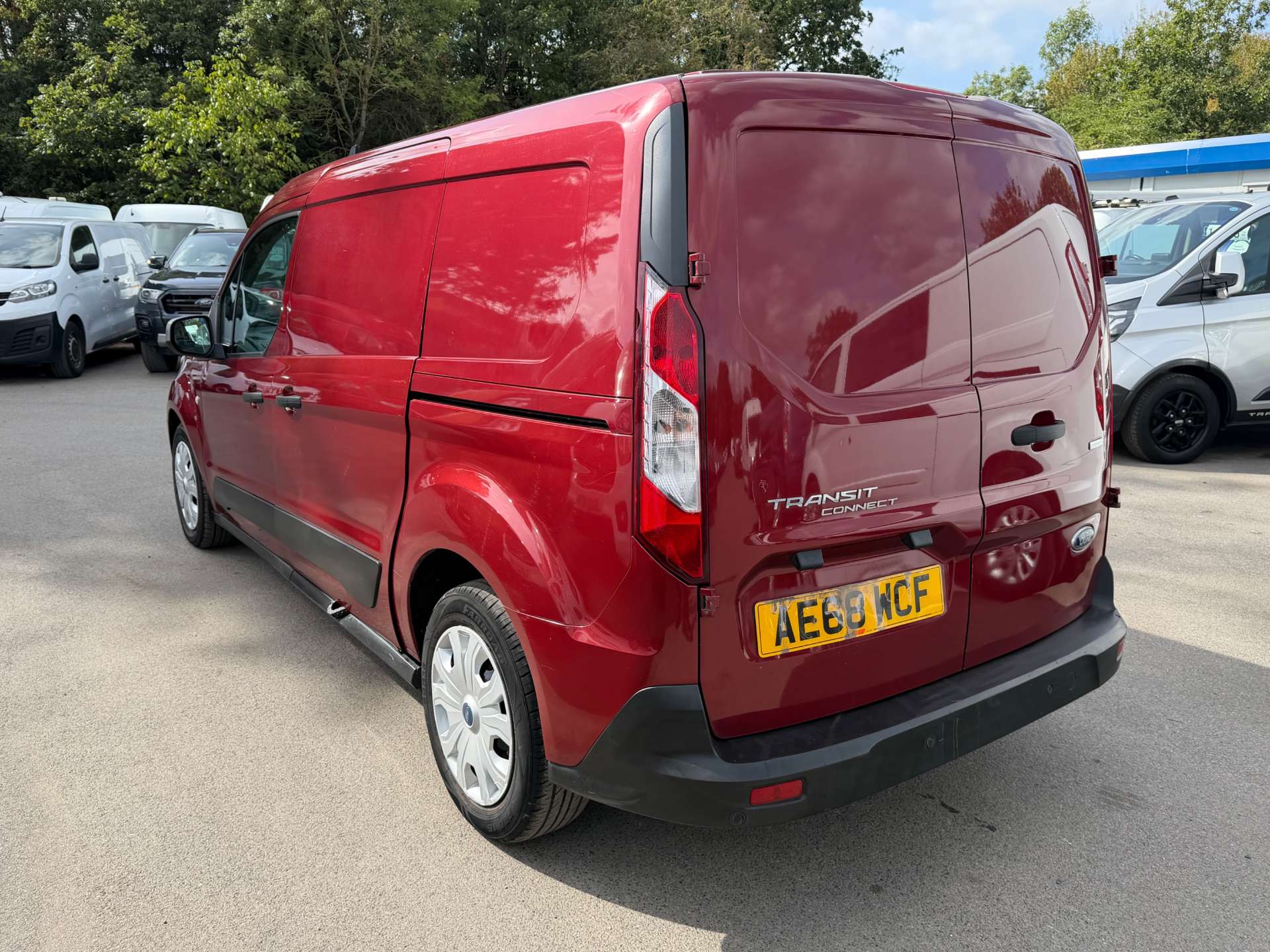 Ford Transit Connect 1.0 210 EcoBoost Trend Panel Van 5dr Petrol Manual L2 Euro 6 (s/s) (100 ps) thumbnail 5