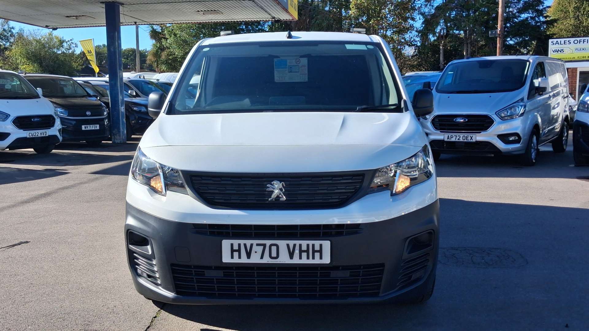 Peugeot Partner 1.5 BlueHDi 950 S Long Panel Van 6dr Diesel Manual LWB Euro 6 (s/s) (100 bhp) thumbnail 3