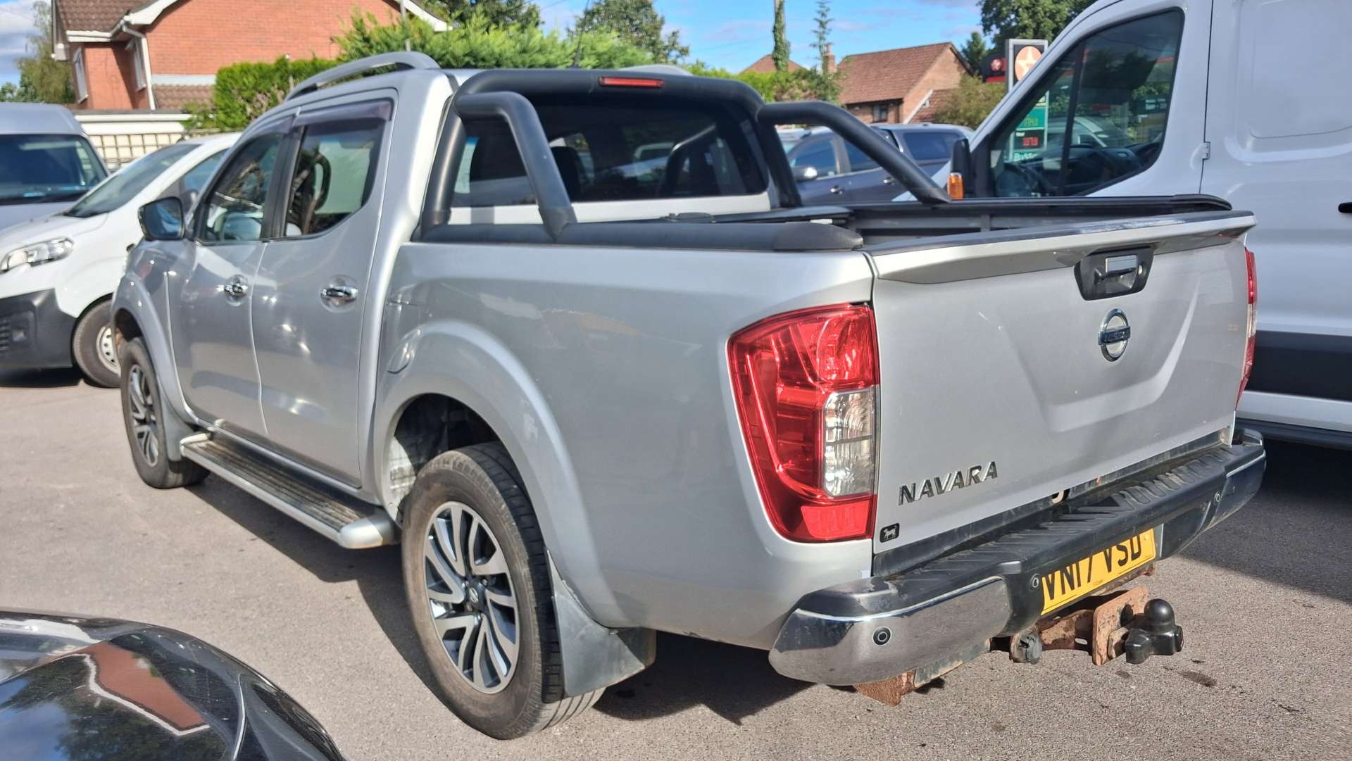 Nissan Navara 2.3 dCi Tekna Pickup Double Cab 4dr Diesel Manual 4WD Euro 6 (s/s) (190 ps) - Thumbnail 6