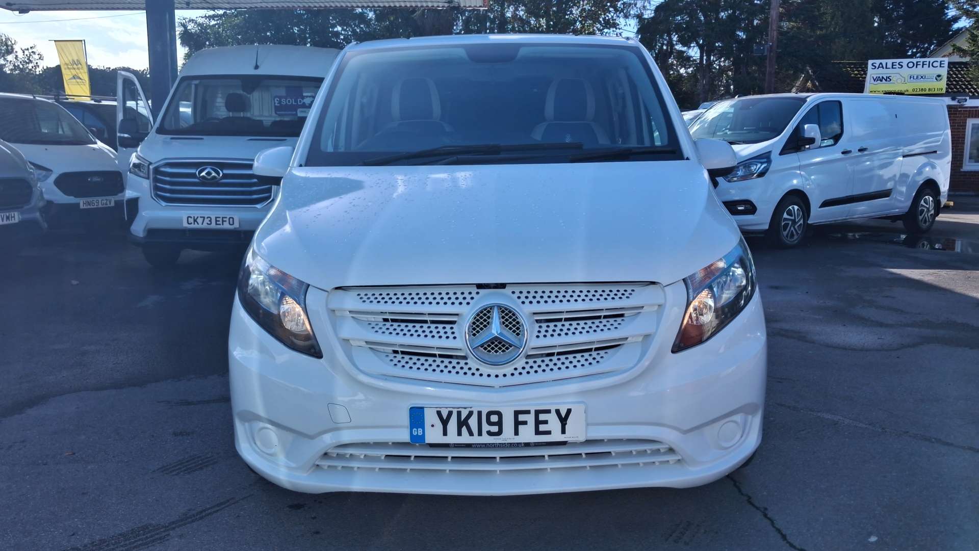 Mercedes-Benz Vito 2.1 114 CDI BlueTEC Crew Van Double Cab 5dr Diesel Manual RWD L3 Euro 6 (s/s) (XLWB) (136 ps) thumbnail 4