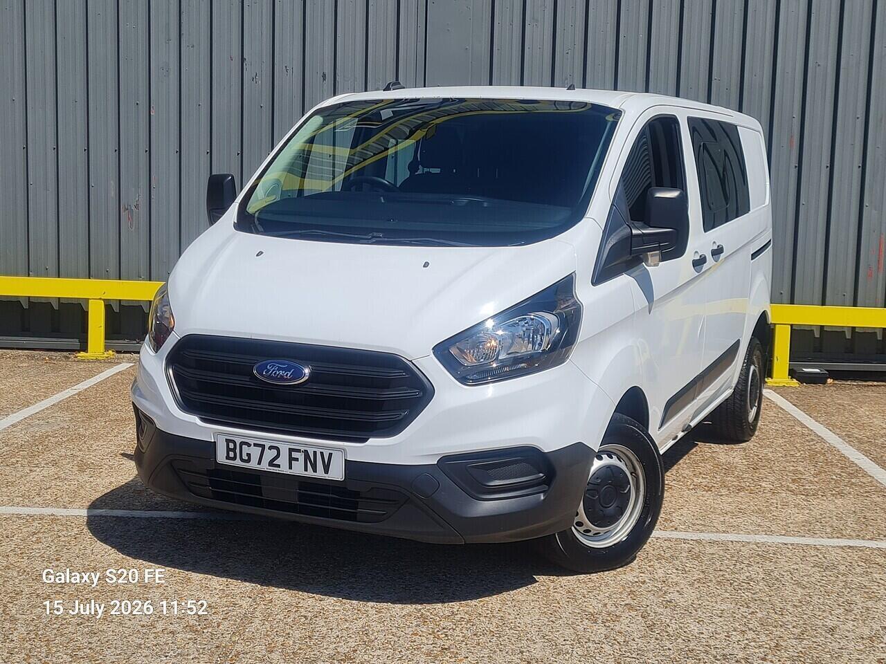 Ford Custom 280 Crew Van - Image 1