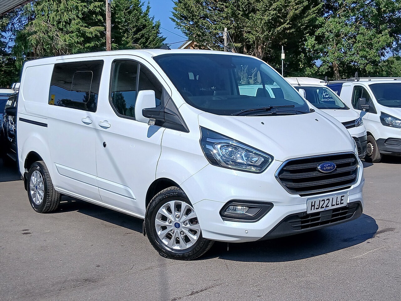 Ford Custom 300 CREW VAN Limited - Thumbnail 3