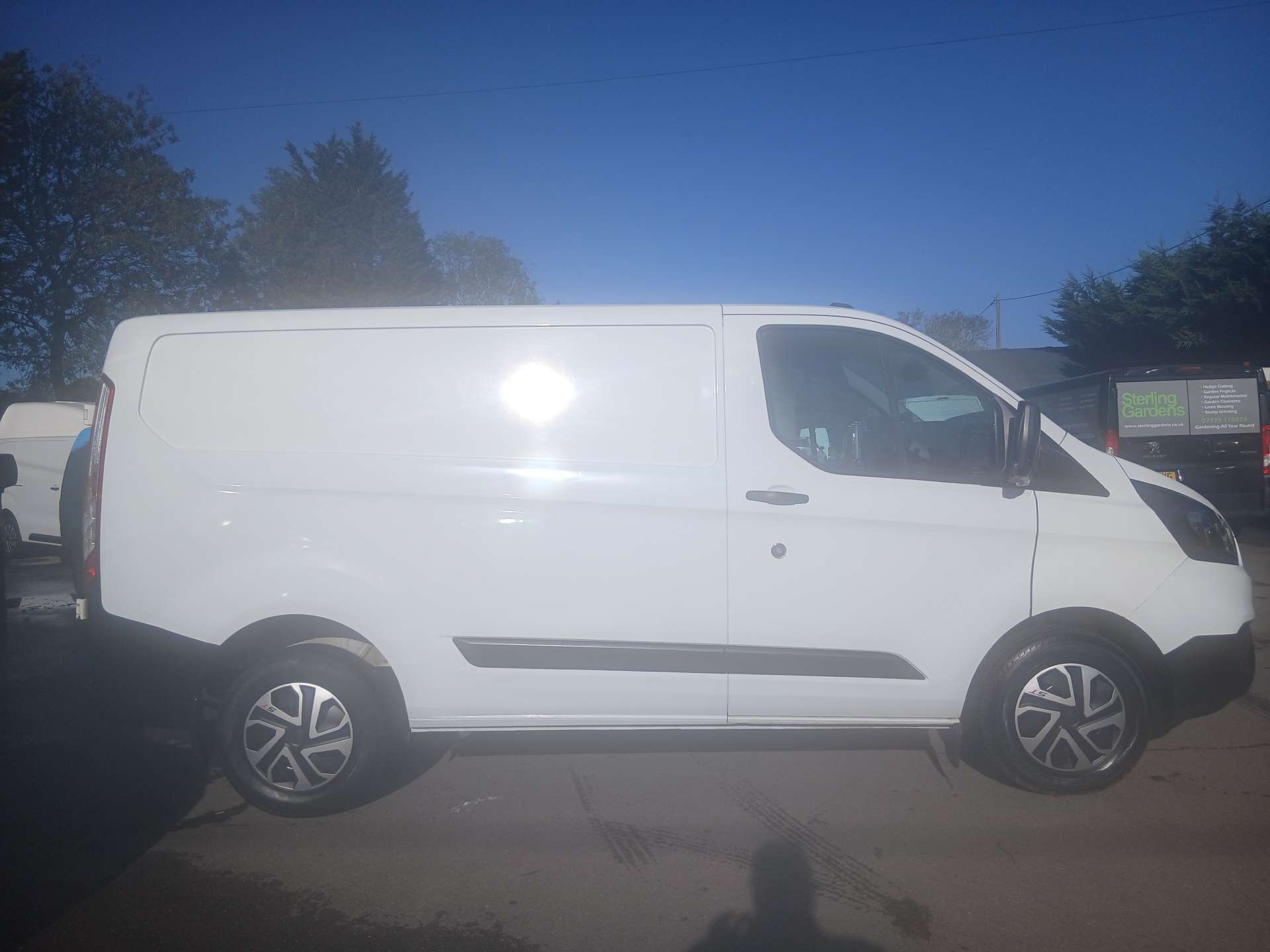 Ford Transit Custom 2.0 280 EcoBlue Leader Panel Van 5dr Diesel Manual L1 H1 Euro 6 (s/s) (105 ps) thumbnail 4