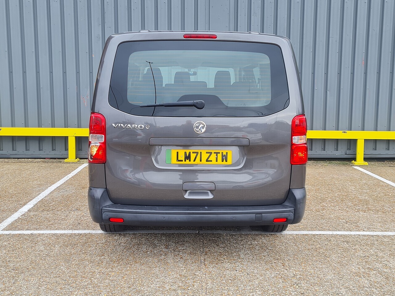 Vauxhall Vivaro Electric Auto 9-SEAT - Thumbnail 6